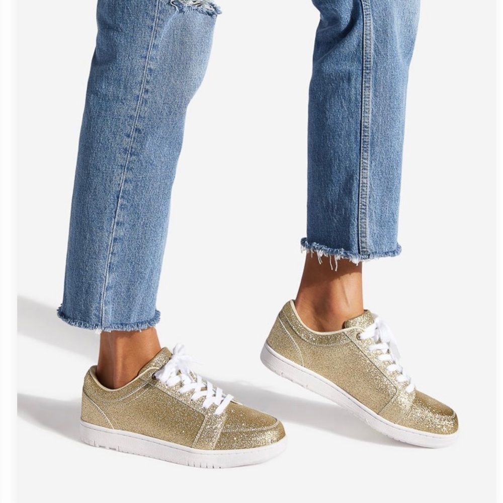 NIB Shoedazzle Gold Yudi Flat Sneakers - Size 6.5